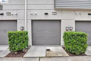 411 Rhythm Ln, Hayward, CA 94544 - Photo 23