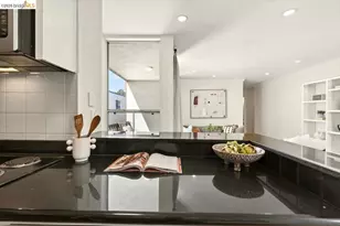 250 Whitmore St, Oakland, CA 94611 - Photo 31