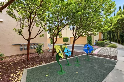 104 Serra Way, San Pablo, CA 94806 - Photo 25