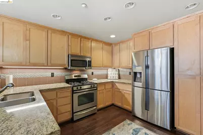 104 Serra Way, San Pablo, CA 94806 - Photo 7