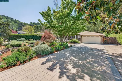 261 Montecillo Drive, Walnut Creek, CA 94595 - Photo 3
