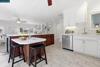 1941 Woodmoor Ct, Concord, CA 94518 - Photo 3