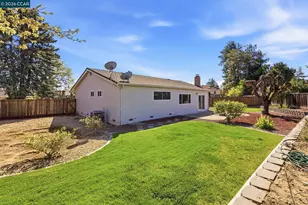 1941 Woodmoor Ct, Concord, CA 94518 - Photo 17