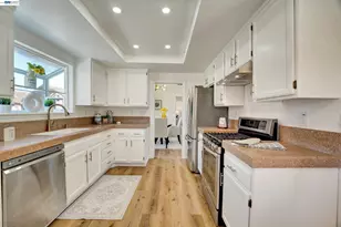 14359 Outrigger Dr, San Leandro, CA 94577 - Photo 11