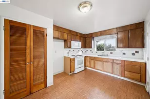 1384 Berry Ln, Brentwood, CA 94513 - Photo 11