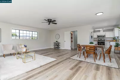 585 Studley St #4, Sonoma, CA 95476 - Photo 7