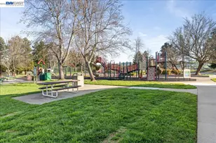 176 Bedford, Hercules, CA 94547 - Photo 9