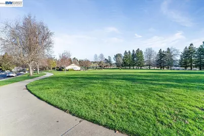 176 Bedford, Hercules, CA 94547 - Photo 7