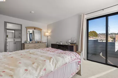 1050 Kains Ave. #B1(3), Albany, CA 94706 - Photo 17