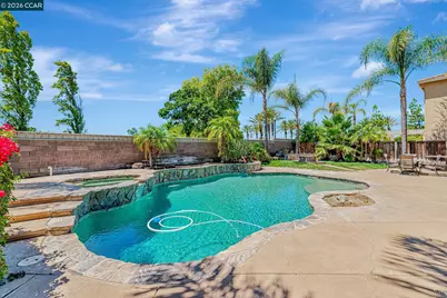 5647 Arcadia Circle, Discovery Bay, CA 94505 - Photo 5