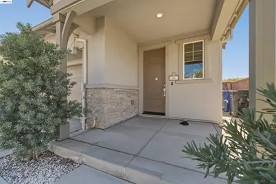 5717 Tournament Ct, Tracy, CA 95377 - Photo 5