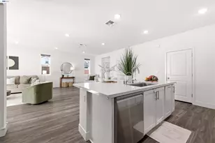 5717 Tournament Ct, Tracy, CA 95377 - Photo 13