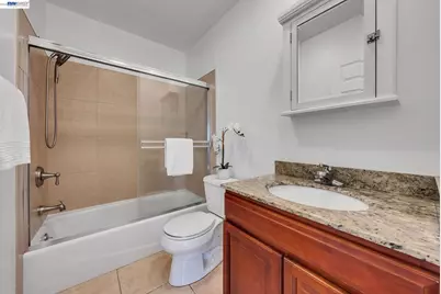 4471 Tulip Ave, Oakland, CA 94619 - Photo 21