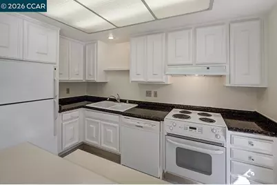 2700 Tice Creek Dr #3, Walnut Creek, CA 94595 - Photo 7