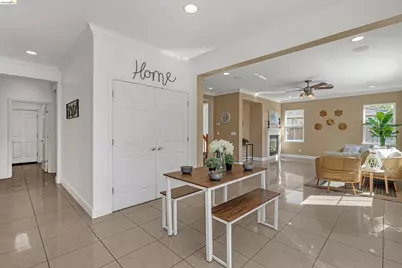 5670 Carlow Way, Antioch, CA 94531 - Photo 13