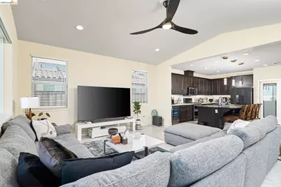 5532 Promontory Way, Antioch, CA 94531 - Photo 11