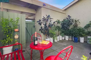 61 Meadowbrook Cir, Pittsburg, CA 94565 - Photo 21