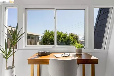 6715 Canyon Trail, El Cerrito, CA 94530 - Photo 23