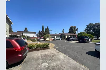 21335 Hathaway Ave, Hayward, CA 94541 - Photo 13