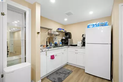 18522 Madison Ave, Castro Valley, CA 94546 - Photo 29