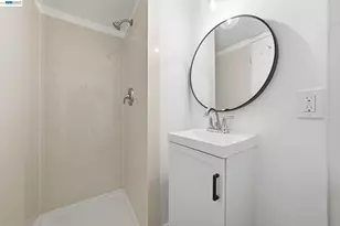 661 Brookwood Pl, Oakland, CA 94610 - Photo 29