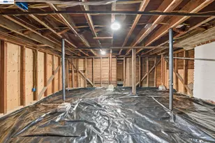 661 Brookwood Pl, Oakland, CA 94610 - Photo 37