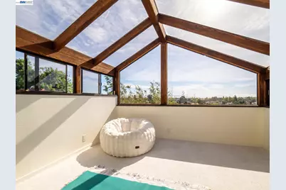 22111 Prospect St, Hayward, CA 94541 - Photo 29