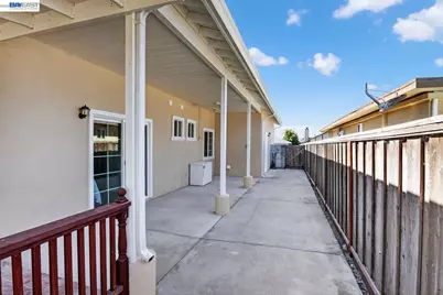 320 Monmouth Dr, Milpitas, CA 95035 - Photo 33