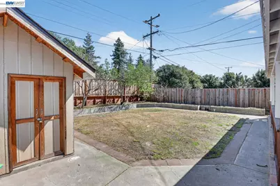 320 Monmouth Dr, Milpitas, CA 95035 - Photo 31