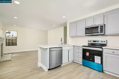 2169 Rain Drop Cir, Pittsburg, CA 94565 - Photo 9