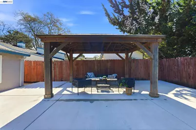 15965 Via Granada, San Lorenzo, CA 94580 - Photo 41