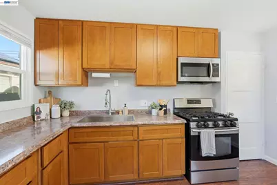 15965 Via Granada, San Lorenzo, CA 94580 - Photo 15