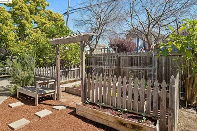1655 12th Street, Oakland, CA 94607 - Photo 33