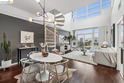 1 Lakeside Dr #911, Oakland, CA 94612 - Photo 11