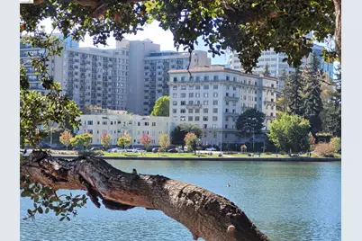 200 Lakeside Dr #401, Oakland, CA 94612 - Photo 23