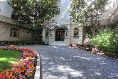 200 Lakeside Dr #401, Oakland, CA 94612 - Photo 1