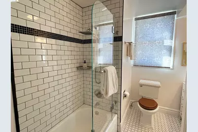 200 Lakeside Dr #401, Oakland, CA 94612 - Photo 17