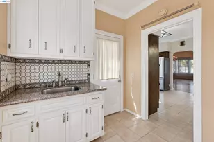 339 Hobart Ave, San Mateo, CA 94402 - Photo 19