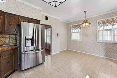 339 Hobart Ave, San Mateo, CA 94402 - Photo 13