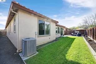 8219 Brookhaven Cir, Discovery Bay, CA 94505 - Photo 29