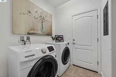 8219 Brookhaven Cir, Discovery Bay, CA 94505 - Photo 19