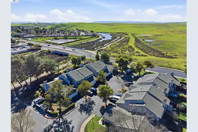 2013 Galloway Cmn, Livermore, CA 94551 - Photo 37