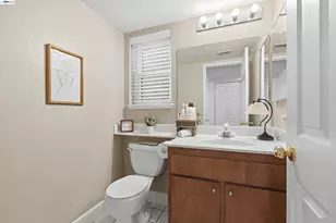 2013 Galloway Common, Livermore, CA 94551 - Photo 19