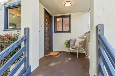 1120 Curtis St, Albany, CA 94706 - Photo 3
