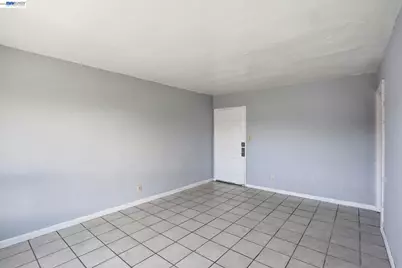 2740 73rd Ave, Oakland, CA 94605 - Photo 7