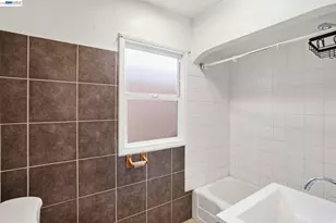 2740 73rd Ave, Oakland, CA 94605 - Photo 19