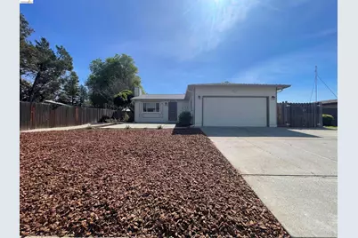 620 2nd St, Dixon, CA 95620 - Photo 1