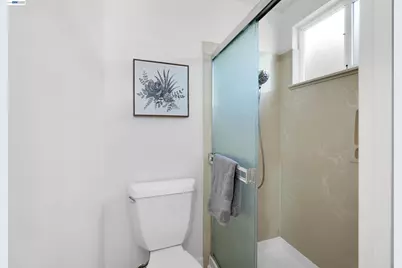 30683 Vanderbilt St, Hayward, CA 94544 - Photo 41