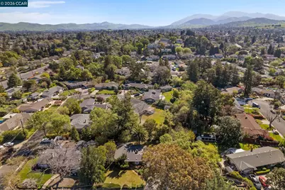 1174 Saint Francis Dr, Concord, CA 94518 - Photo 43