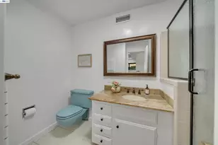 1121 El Sur Way, Sacramento, CA 95864 - Photo 31